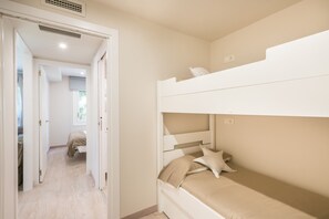 2 間睡房、熨斗/熨衫板、免費 Wi-Fi、床單