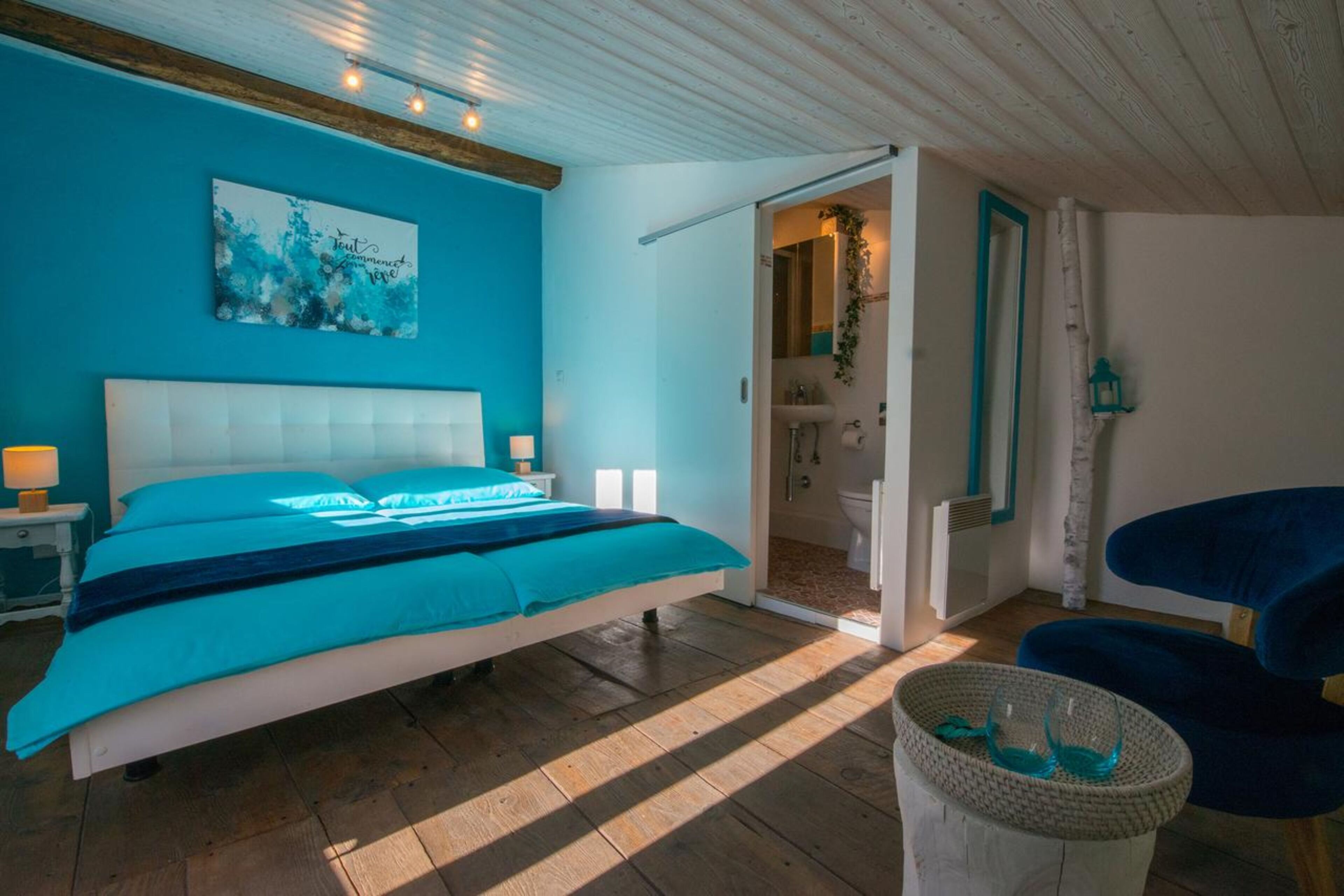 Individually decorated, individually furnished, free WiFi, bed sheets