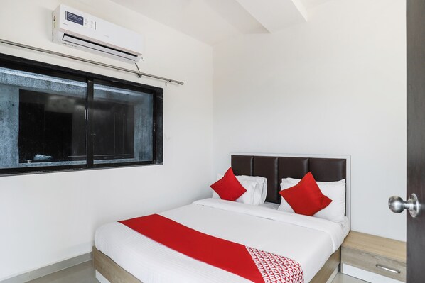Standard Double Room | Free WiFi