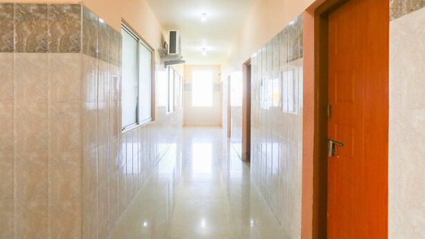 Lobby - Spot ON 43721 Classic Residency (Uttukkottai)