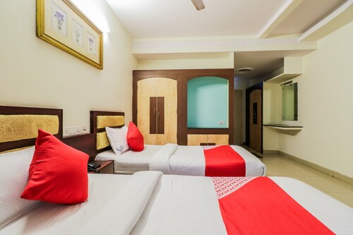 OYO 35442 Parnasala Princely