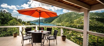 Salty Kisses & Goodnight Wishes-Come enjoy St. John, USVI, in peaceful Coral Bay