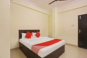 ノートパソコン用作業スペース、WiFi、ベッドシーツ