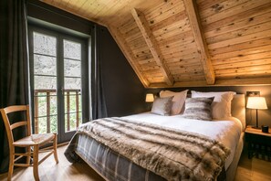 4 soverom, strykejern/-brett, wi-fi (inkludert) og sengetøy