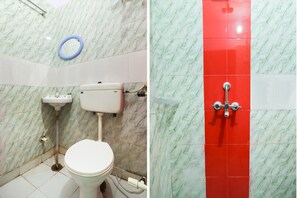 Regadera, amenidades de baño gratuitas, toallas 