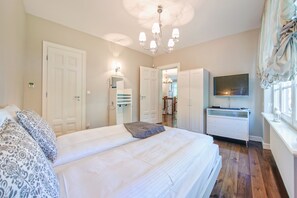 2 عدّة غرف نوم ومكواة/لوح كي وواي فاي مجانًا وملاءات أسرّة