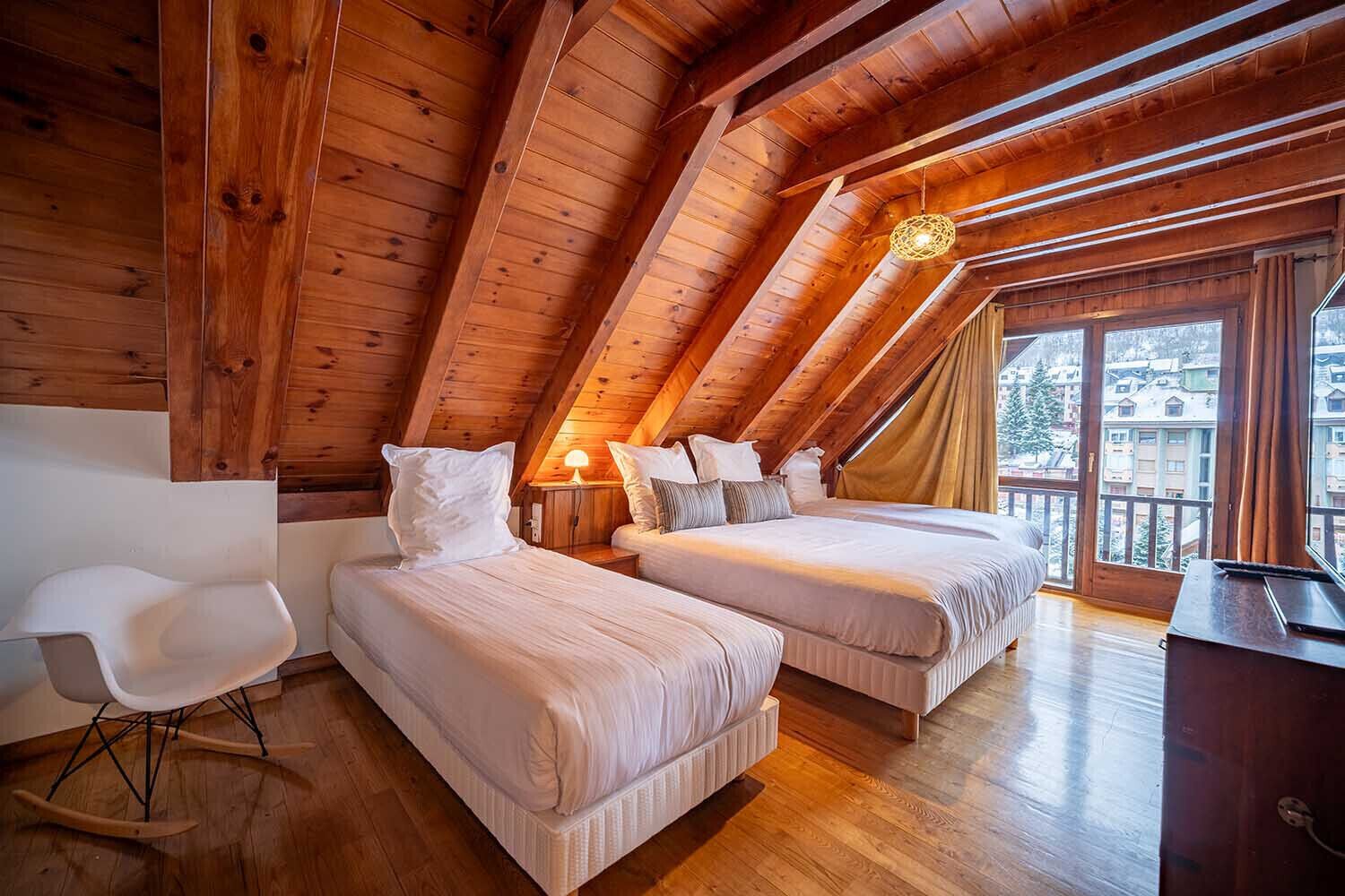 4 chambres, fer et planche à repasser, Wi-Fi gratuit, draps fournis