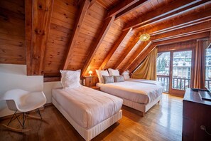 4 chambres, fer et planche à repasser, Wi-Fi gratuit, draps fournis