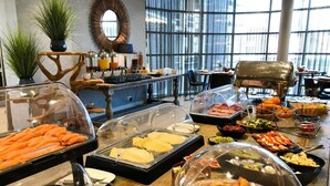 朝食ビュッフェ