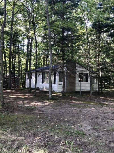 Close to Tippy Dam, Lake Elinor, Dickson Park. Clean & cozy!