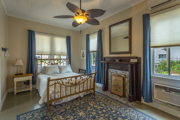 3 chambres, fer et planche à repasser, Wi-Fi gratuit, draps fournis