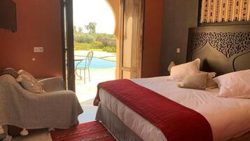 Luxury Double Room, Pool View | 1 bedroom, in-room safe, desk, soundproofing
