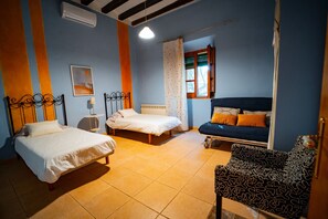 2 bedrooms, free WiFi, bed sheets