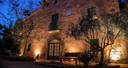 Rustic Vibes Villa w/ private pool 12km to beach!