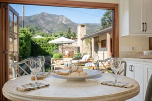 Dining - Luxurious Montecito Home With Pool and Mountain Views! (Santa Barbara)