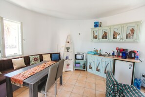 Premium House, 1 Double Bed with Sofa bed | Dining room
