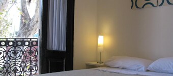 06 Soho Suites Bed & Breakfast