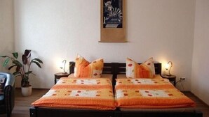 Phòng đôi, không hút thuốc, bếp nhỏ | Màn/rèm cản sáng, truy cập Internet không dây miễn phí, bộ trải giường
