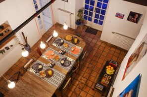 Free daily continental breakfast