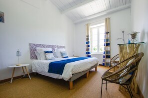 Traditional Double or Twin Room (Île de Ré) - Logis Saint Leonard (Dompierre-sur-Mer)