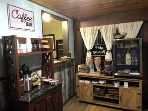 Free daily continental breakfast