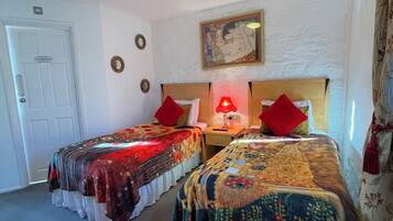 雙床房 | 免費 Wi-Fi