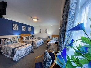 Family Room | Free WiFi - The Old Station Inn (Bristol)