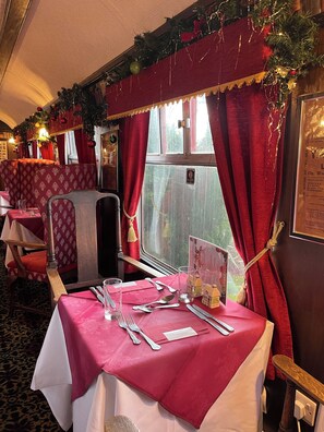 Restaurant - The Old Station Inn (Bristol)