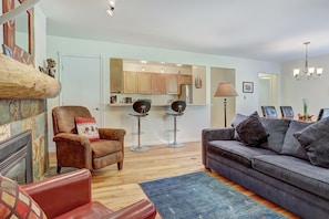 Condo, 2 Bedrooms | Living room | TV - 1182 Flying Dutchman 2 Bedroom Condo by RedAwning (Keystone)