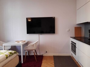 1 chambre, fer et planche à repasser, Wi-Fi, literie fournie
