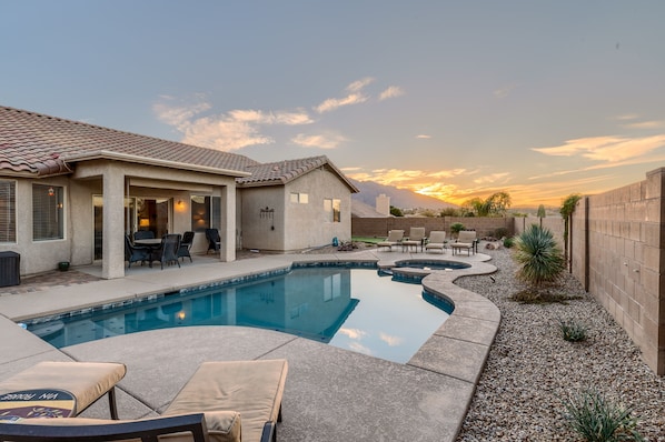 Outdoor pool, a heated pool