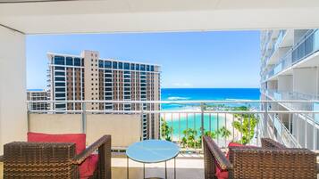 Condo, 1 Bedroom | Property grounds