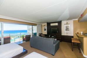 Condo, 1 Bedroom | View from property
