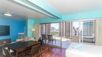 Condo, 2 phòng ngủ | 2 phòng ngủ, bàn ủi/dụng cụ ủi quần áo