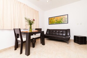 Standard Apartment | Living room - Condominio La Dolce Vita (Playa del Carmen)