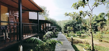 Property grounds. Kohmook Nurse House