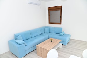 Smart TV, video games, table tennis