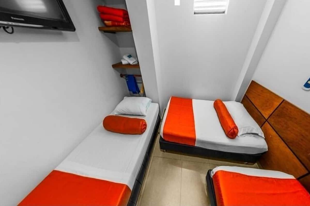Basic Triple Room | Free WiFi