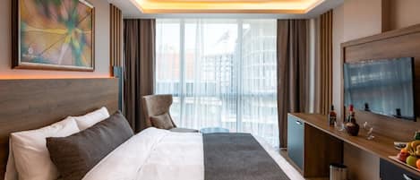 Premium bedding, minibar, in-room safe, individually furnished