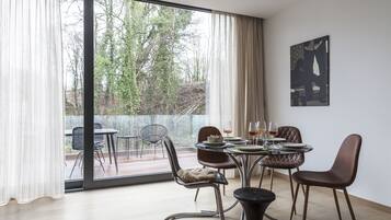Apartment (3 Bedrooms) | Terrace/patio