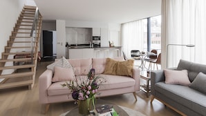 Unclassified image, 5 of 12, button - Unit 2 - Modern Smart Home Duplex With Free Parking (Brussels)