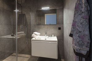 Bathroom - Unit 2 - Modern Smart Home Duplex With Free Parking (Brussels)
