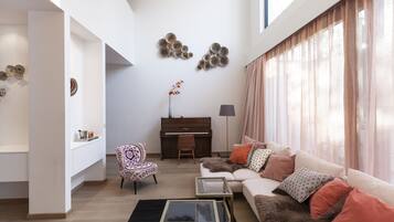 House (4 Bedrooms) | 4 bedrooms, desk, laptop workspace, Internet