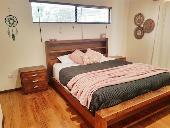 3 bedrooms, iron/ironing board, travel cot, bed sheets