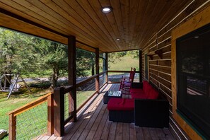 Terrace/patio - Camp Brannum is Your Smoky Mountain base camp less than 5 minutes from the National Park entrance (Bryson City)
