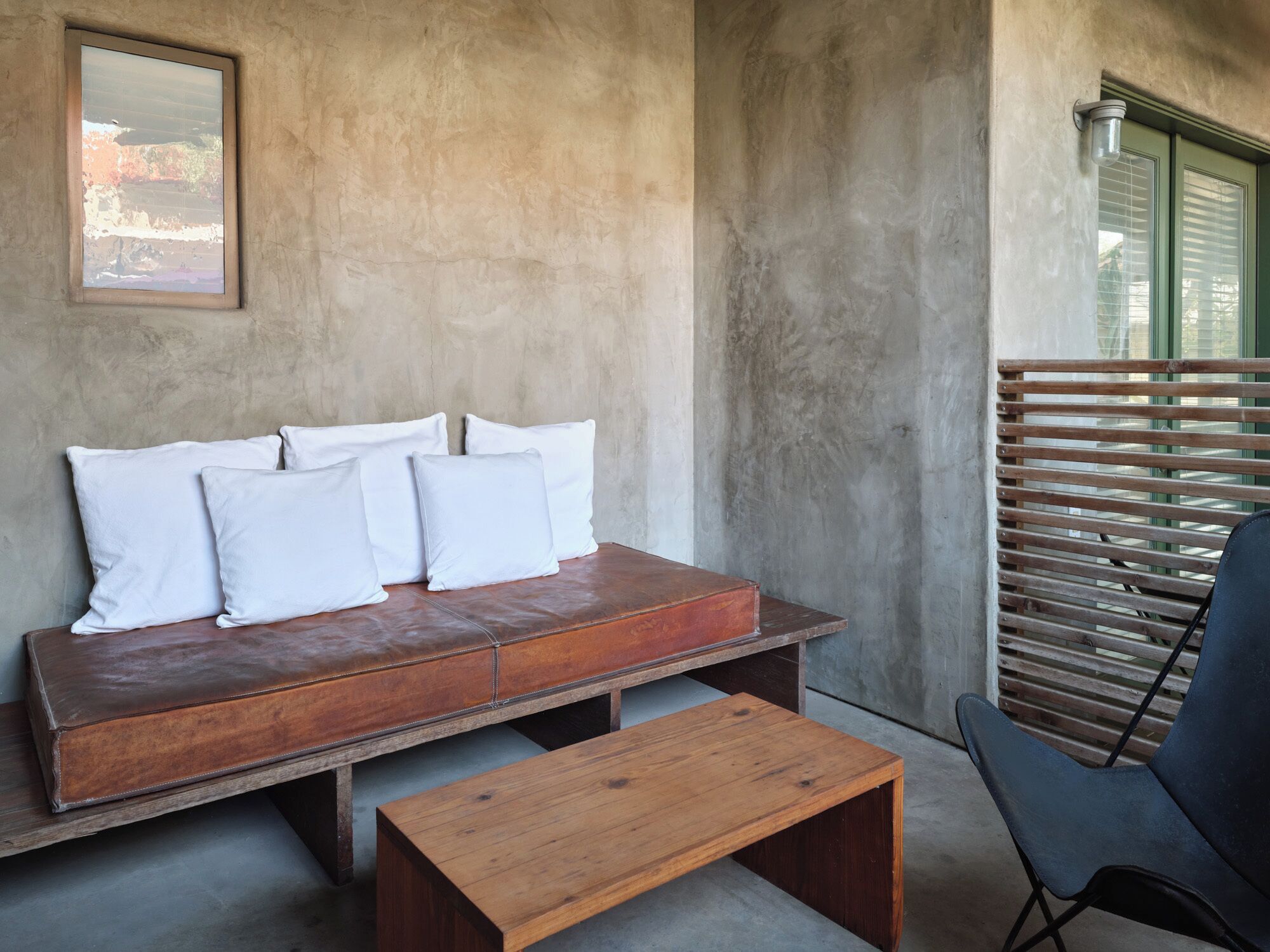 Superior Studio, 1 Queen Bed, Courtyard View (Courtyard Queen Studio) | Terrace/patio