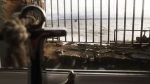Terrace/patio - Coastguard Boat House on Belfast Lough (Newtownabbey)