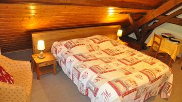 1 bedroom, free WiFi, bed sheets