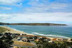 Una playa cerca