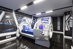 8 slaapkamers, een strijkplank/strijkijzer, wifi, beddengoed